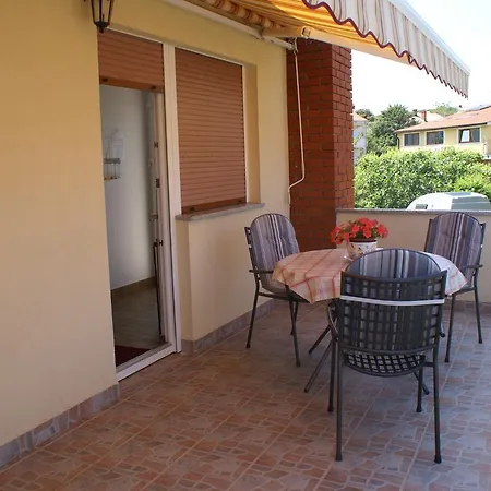 Apartments Nikola Krk Town Zewnętrze zdjęcie