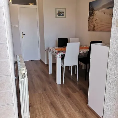 Apartments Nikola Krk Town Zewnętrze zdjęcie